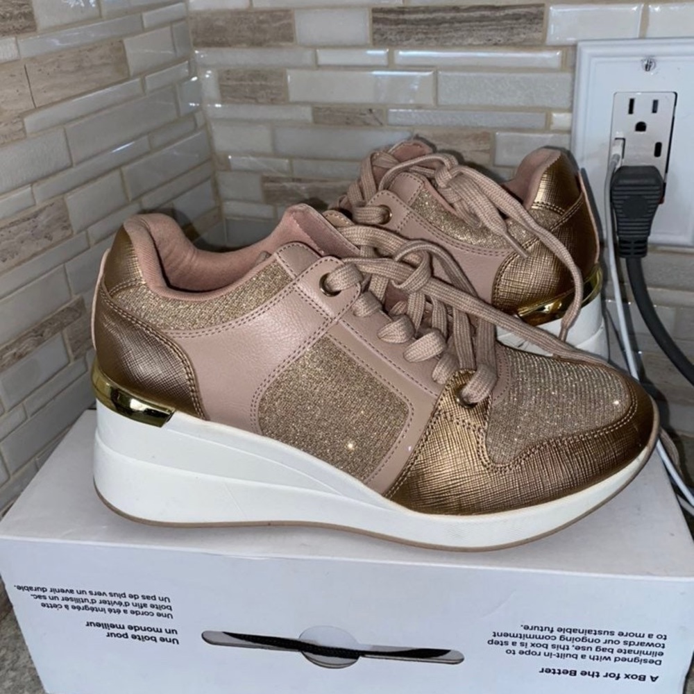 Aldo - TILIARIA Women`s Lace-up Sneaker